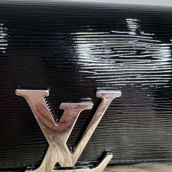 Louis Vuitton Black Clutch with Silver Logo - Picture 3 of 11